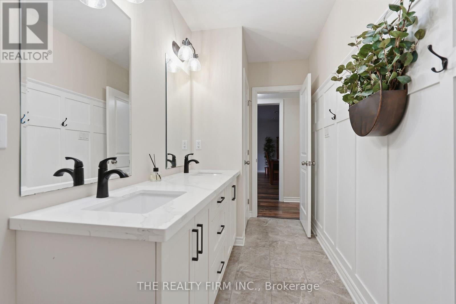 15 Glenwood Street, St. Thomas, Ontario  N5R 0G9 - Photo 32 - X12902416