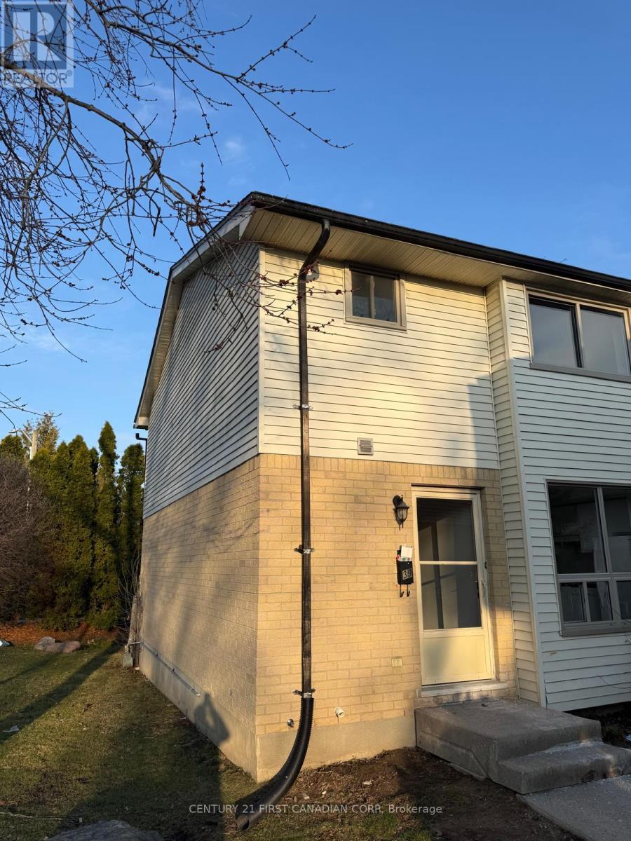 39 - 135 BELMONT DRIVE, London South, Ontario