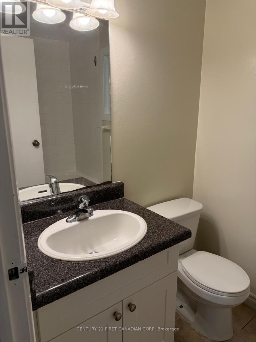 39 - 135 Belmont Drive, London South, Ontario  N6J 4J3 - Photo 10 - X12902442