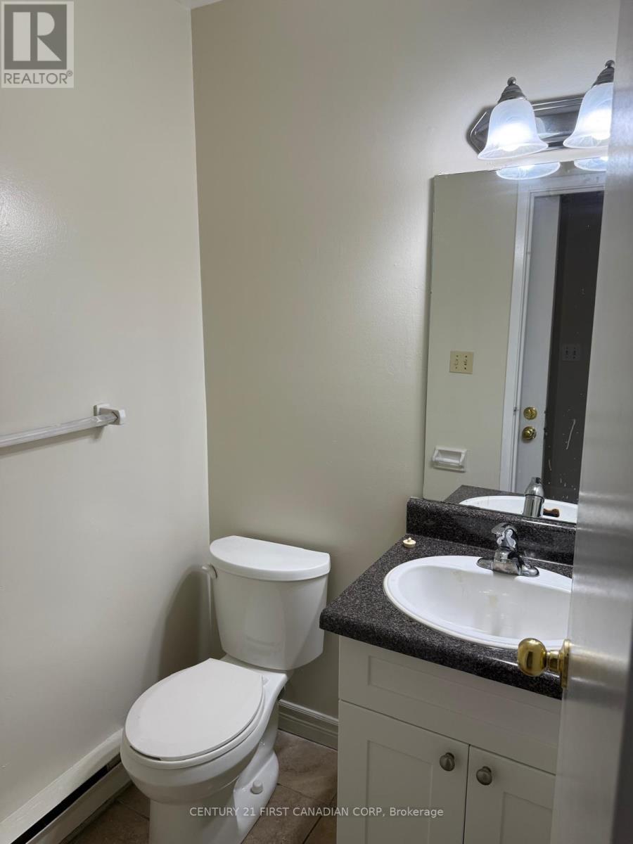 39 - 135 Belmont Drive, London South, Ontario  N6J 4J3 - Photo 11 - X12902442