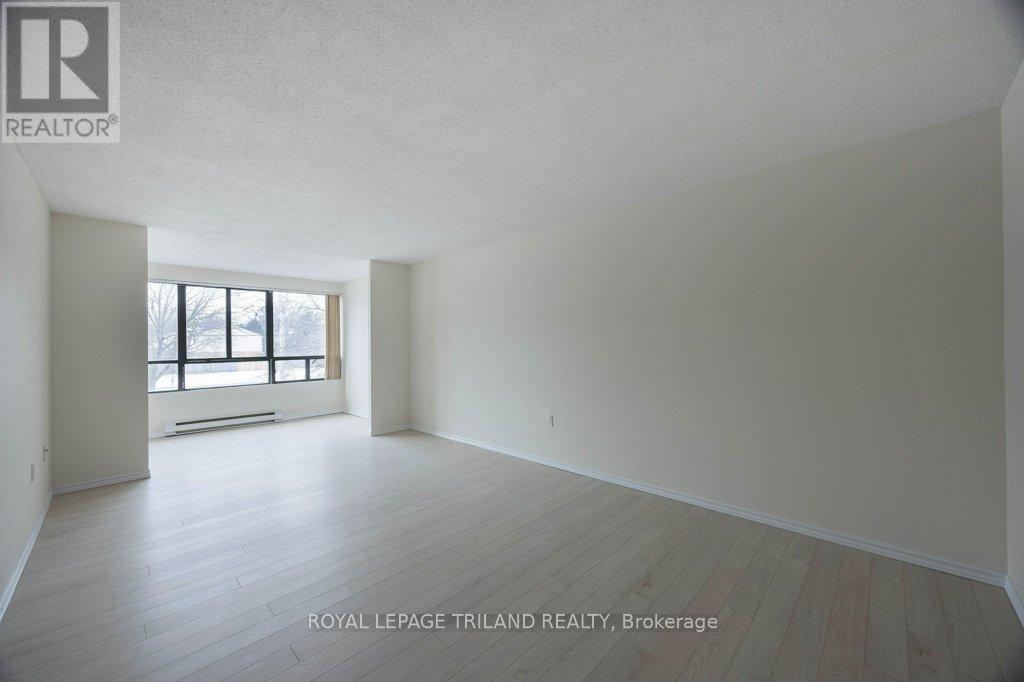 204 - 1600 Adelaide Street N, London North, Ontario  N5X 3H6 - Photo 10 - X12902468