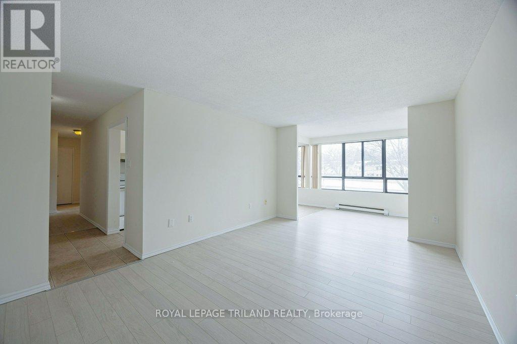 204 - 1600 Adelaide Street N, London North, Ontario  N5X 3H6 - Photo 11 - X12902468