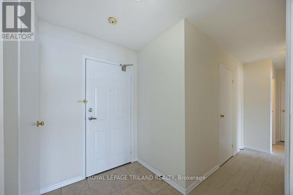 204 - 1600 Adelaide Street N, London North, Ontario  N5X 3H6 - Photo 8 - X12902468