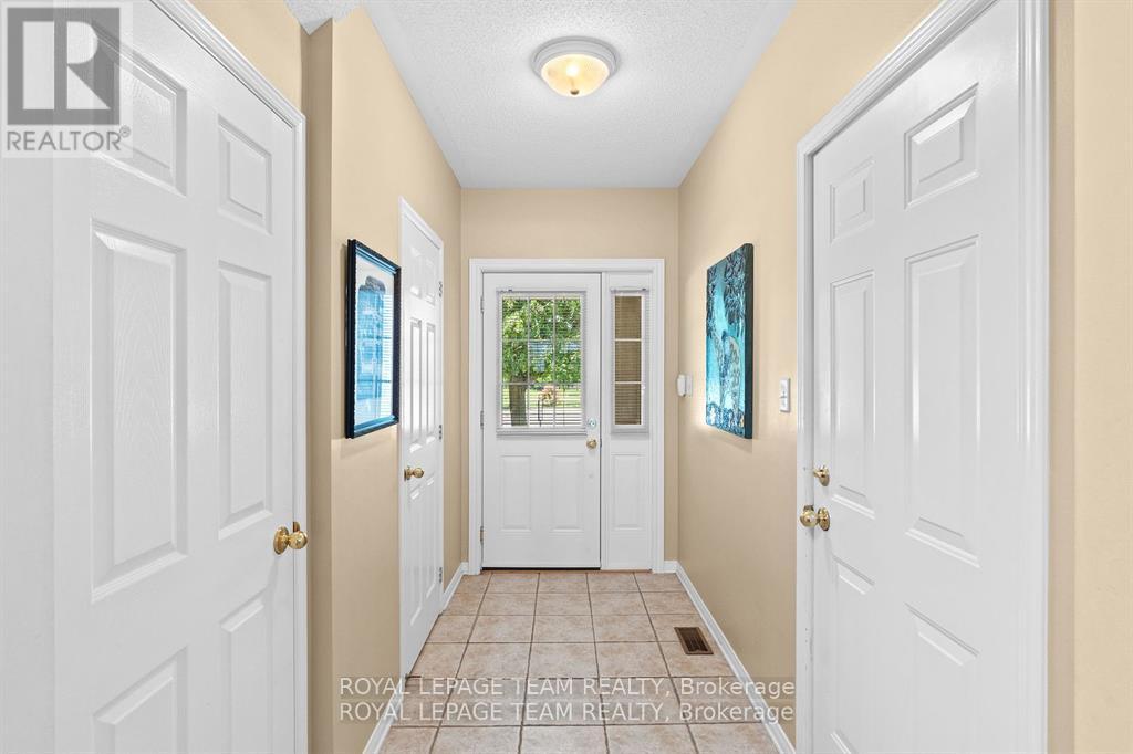 30 Riverstone Drive, Ottawa, Ontario  K2J 4X7 - Photo 4 - X12902426