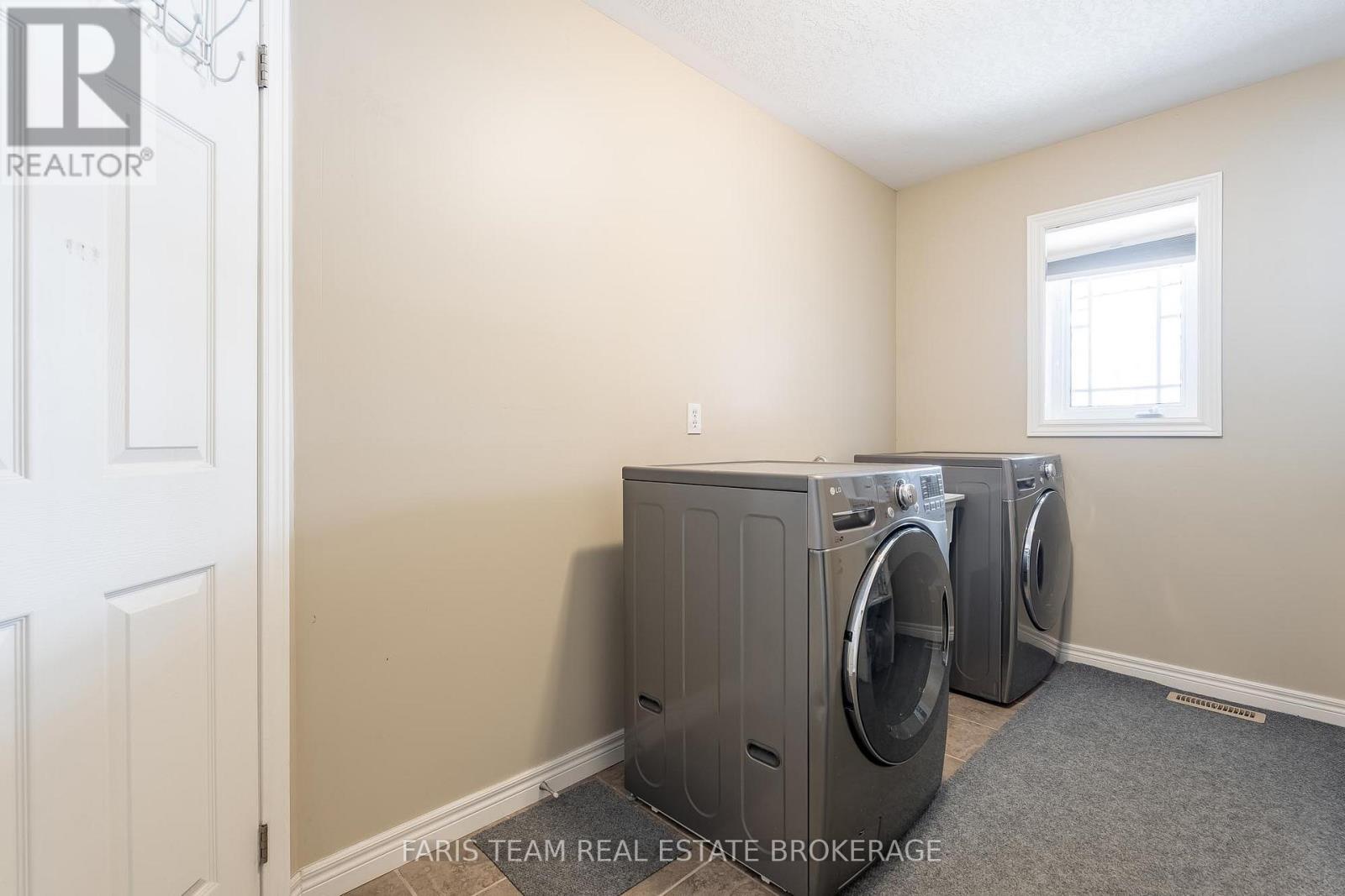 1973 Vespra Valley Road, Springwater, Ontario  L0L 1Y2 - Photo 22 - S12902406