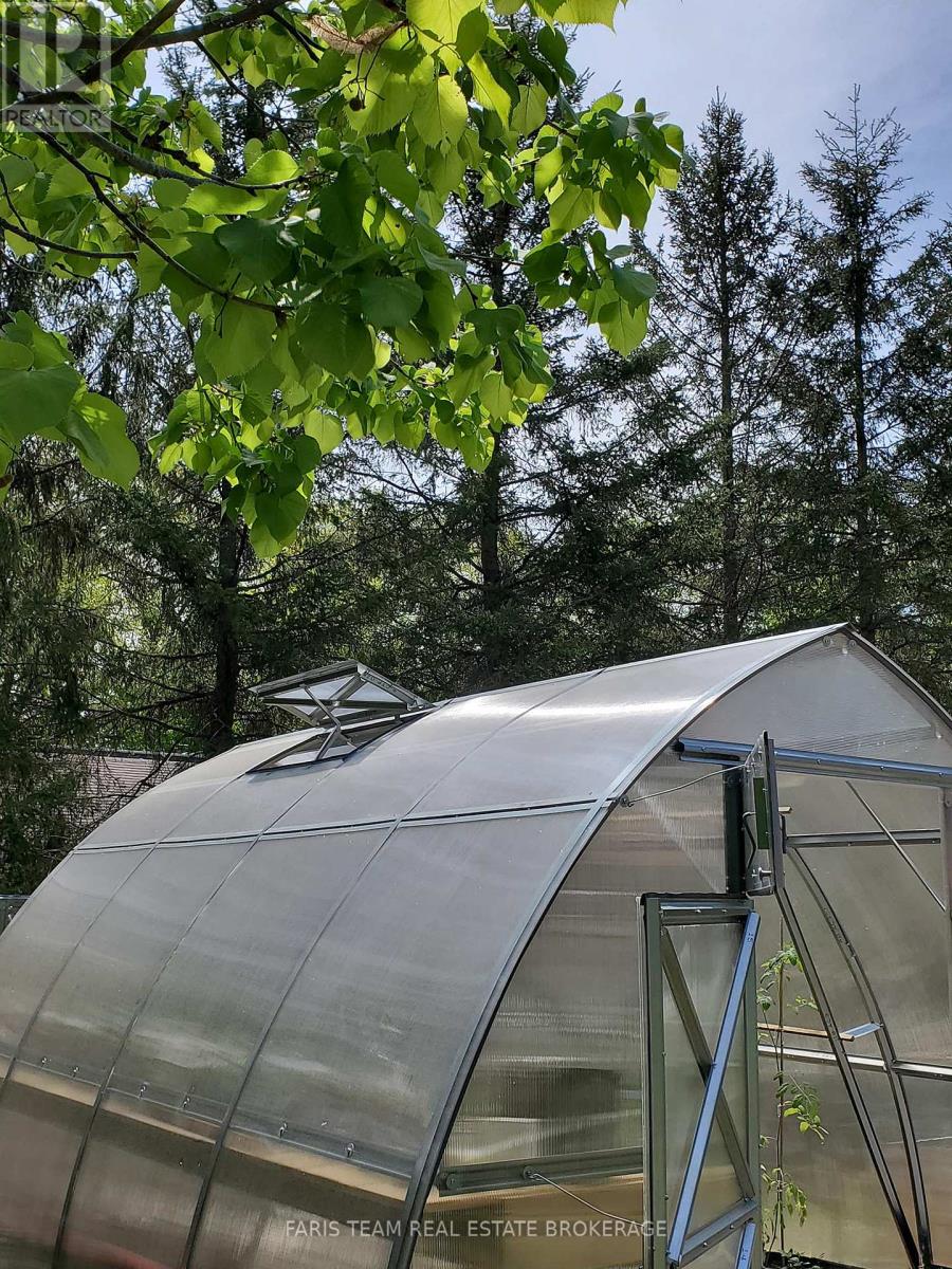 1973 Vespra Valley Road, Springwater, Ontario  L0L 1Y2 - Photo 37 - S12902406