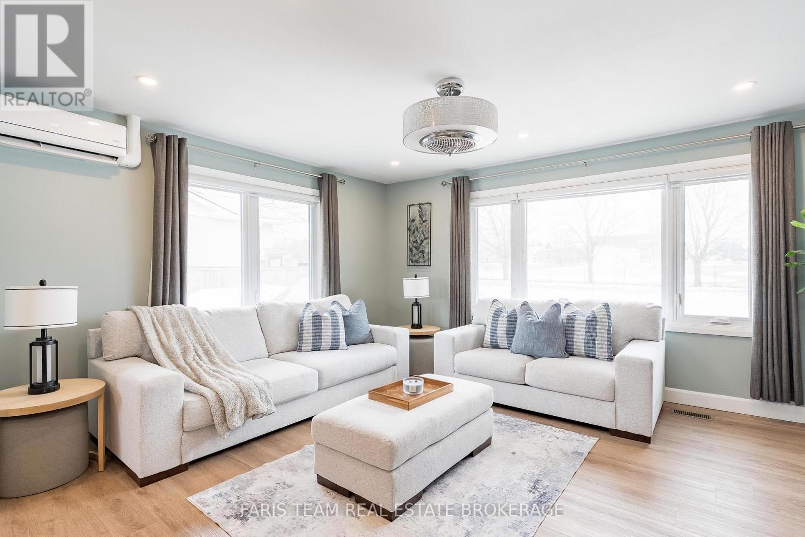 115 Bayview Drive, Barrie (Allandale Heights), Ontario  L4N 3P3 - Photo 12 - S12902410