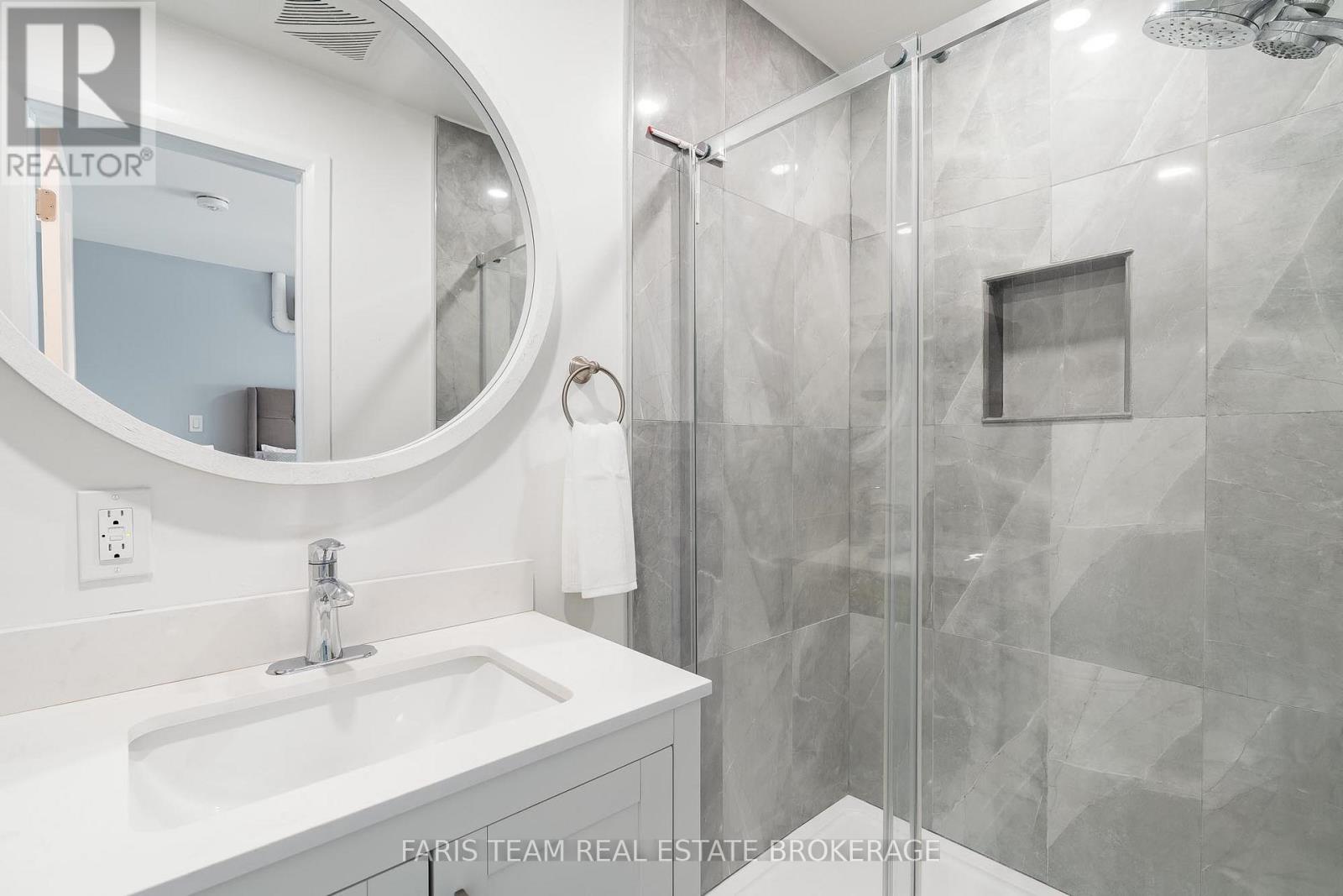 115 Bayview Drive, Barrie (Allandale Heights), Ontario  L4N 3P3 - Photo 17 - S12902410