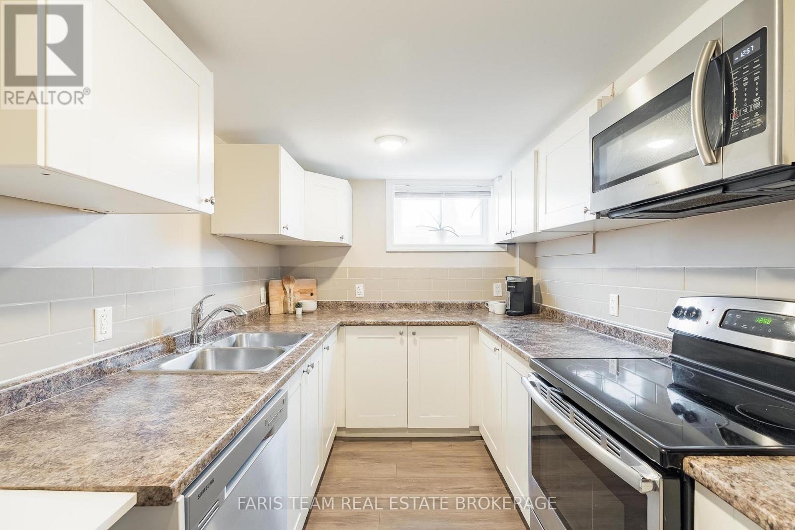 115 Bayview Drive, Barrie (Allandale Heights), Ontario  L4N 3P3 - Photo 24 - S12902410