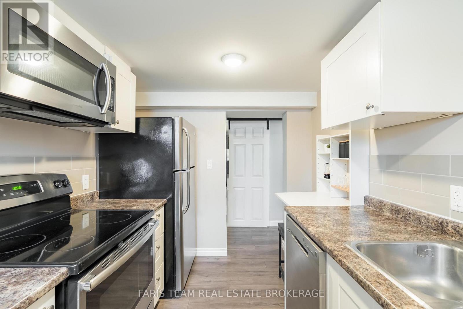 115 Bayview Drive, Barrie (Allandale Heights), Ontario  L4N 3P3 - Photo 27 - S12902410