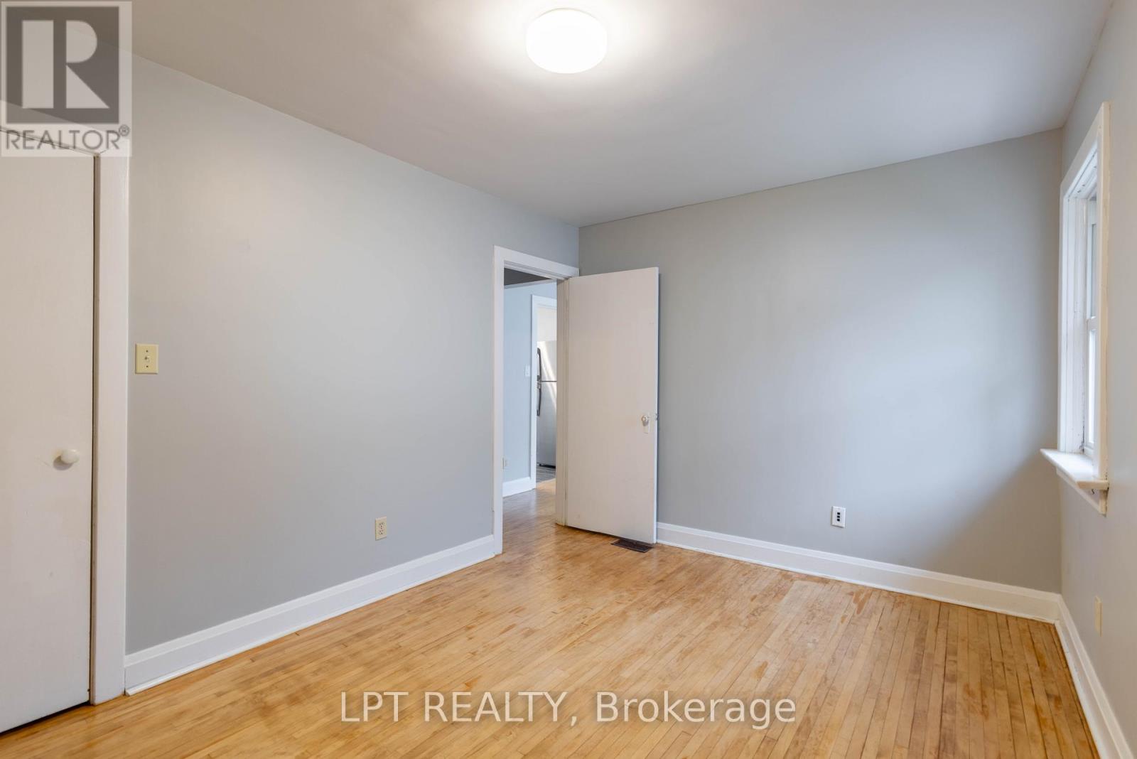 342 Linwood Avenue, Orillia, Ontario  L3V 2X1 - Photo 12 - S12902444