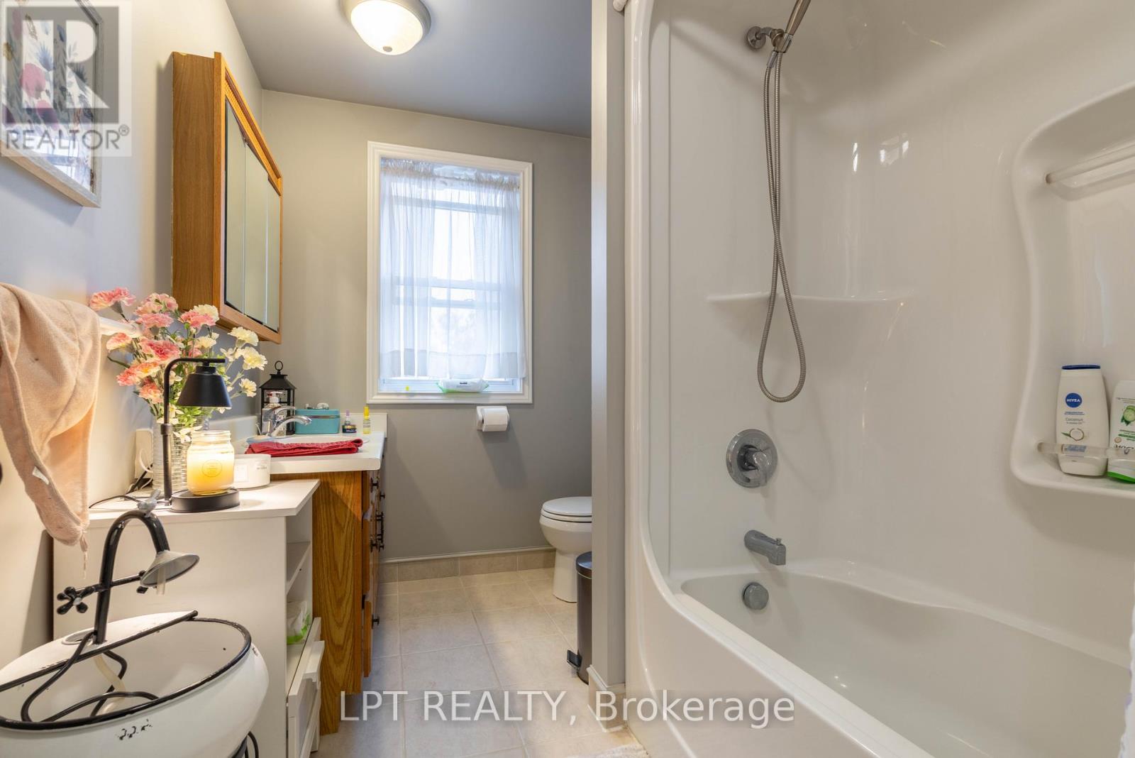 342 Linwood Avenue, Orillia, Ontario  L3V 2X1 - Photo 34 - S12902444