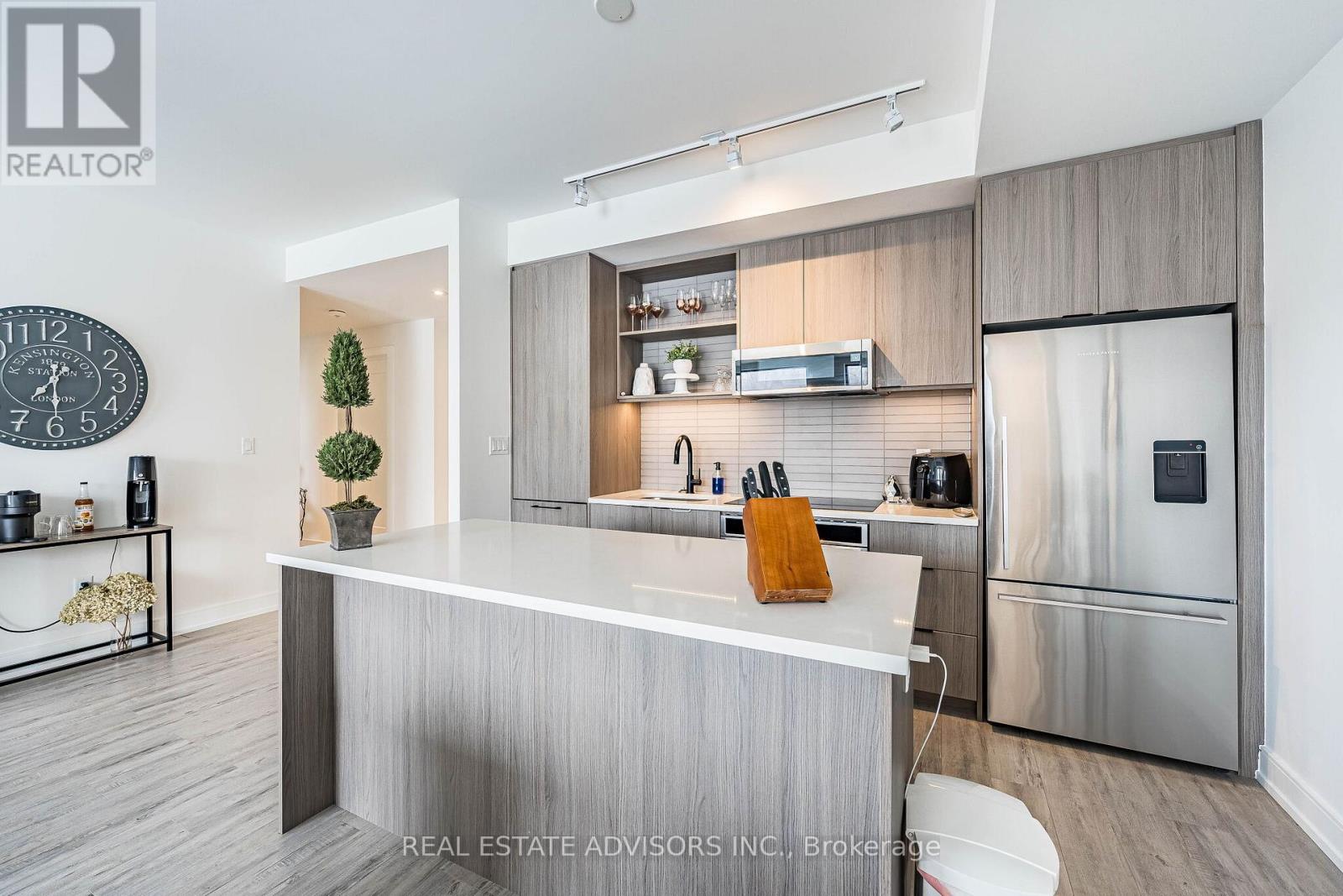 716 - 185 Dunlop Street E, Barrie (Lakeshore), Ontario L4M 1B2 - Photo 9 - S12902462