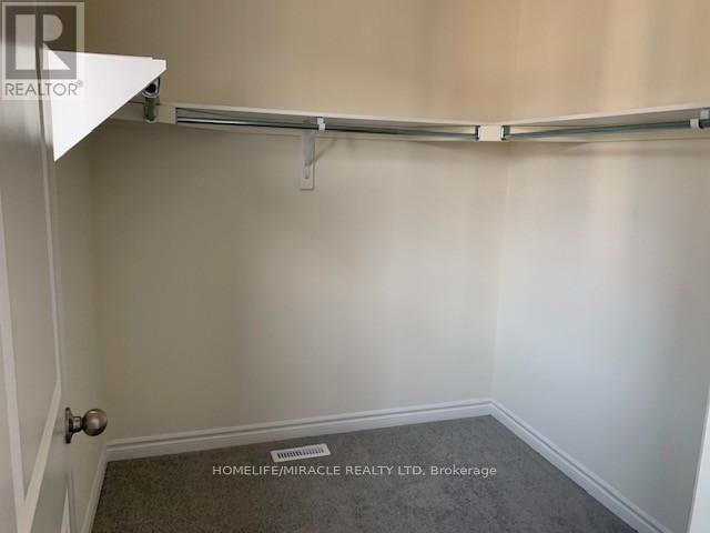 72 Coolhurst Avenue, Brampton, Ontario  L7A 5L9 - Photo 11 - W12899116