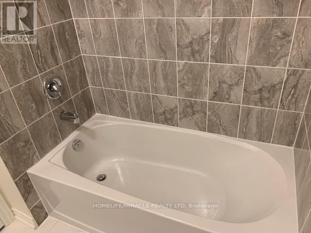 72 Coolhurst Avenue, Brampton, Ontario  L7A 5L9 - Photo 21 - W12899116