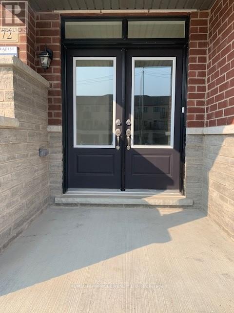 72 Coolhurst Avenue, Brampton, Ontario  L7A 5L9 - Photo 3 - W12899116