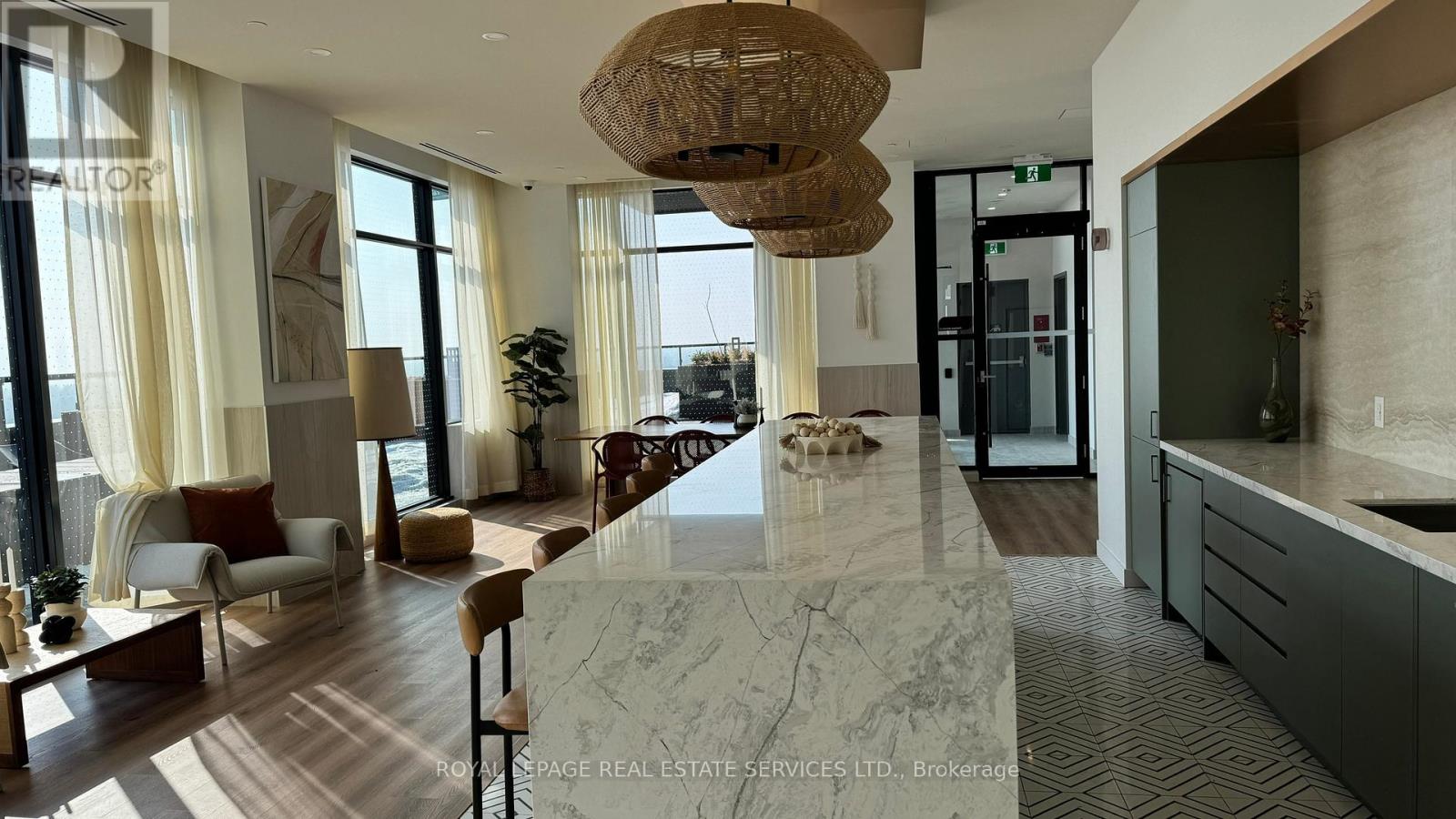 701 - 1660 Bloor Street W, Toronto, Ontario  M6P 0C6 - Photo 13 - W12899134