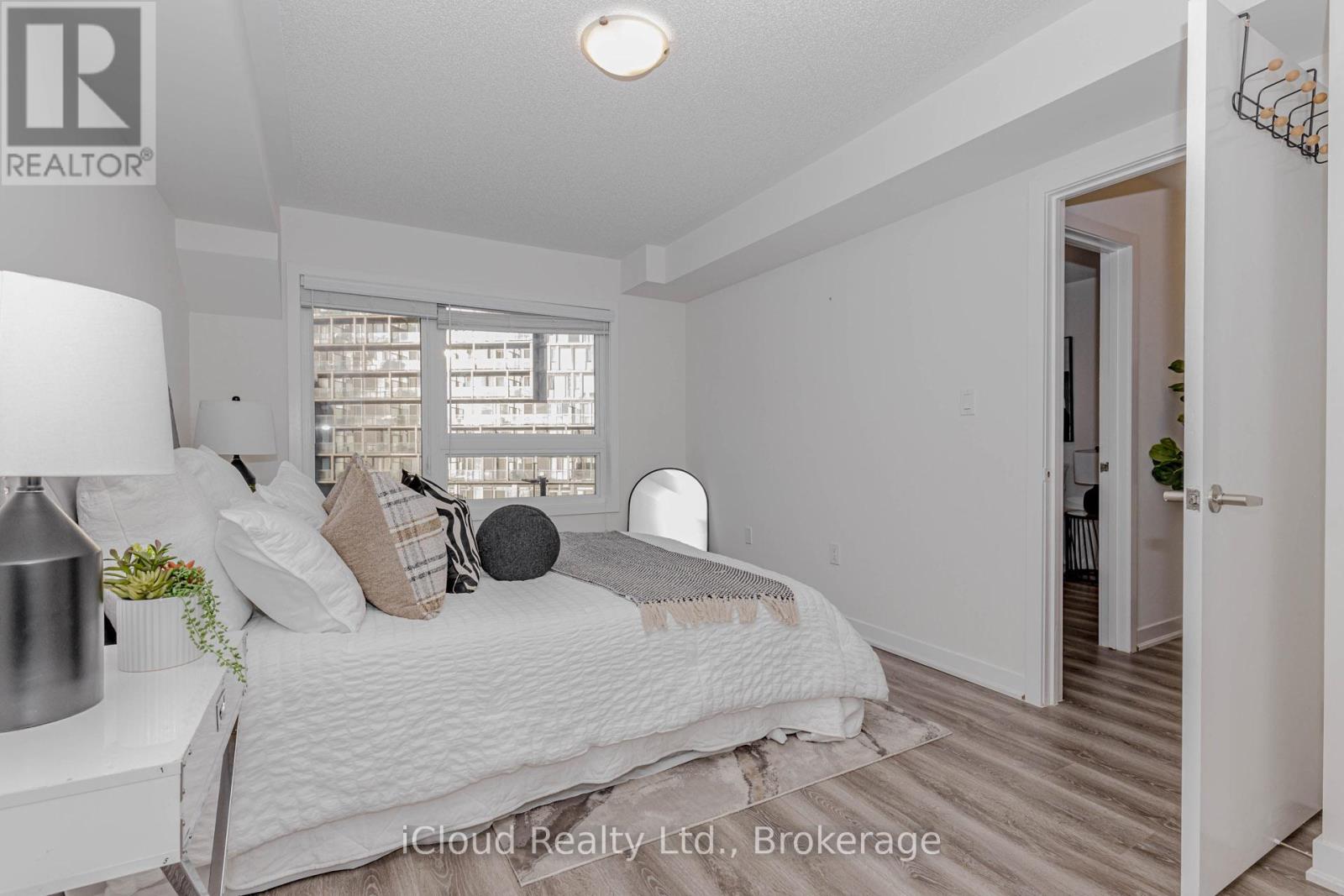 69 - 3189 Bastedo Common, Burlington, Ontario  L7M 0H4 - Photo 29 - W12899150