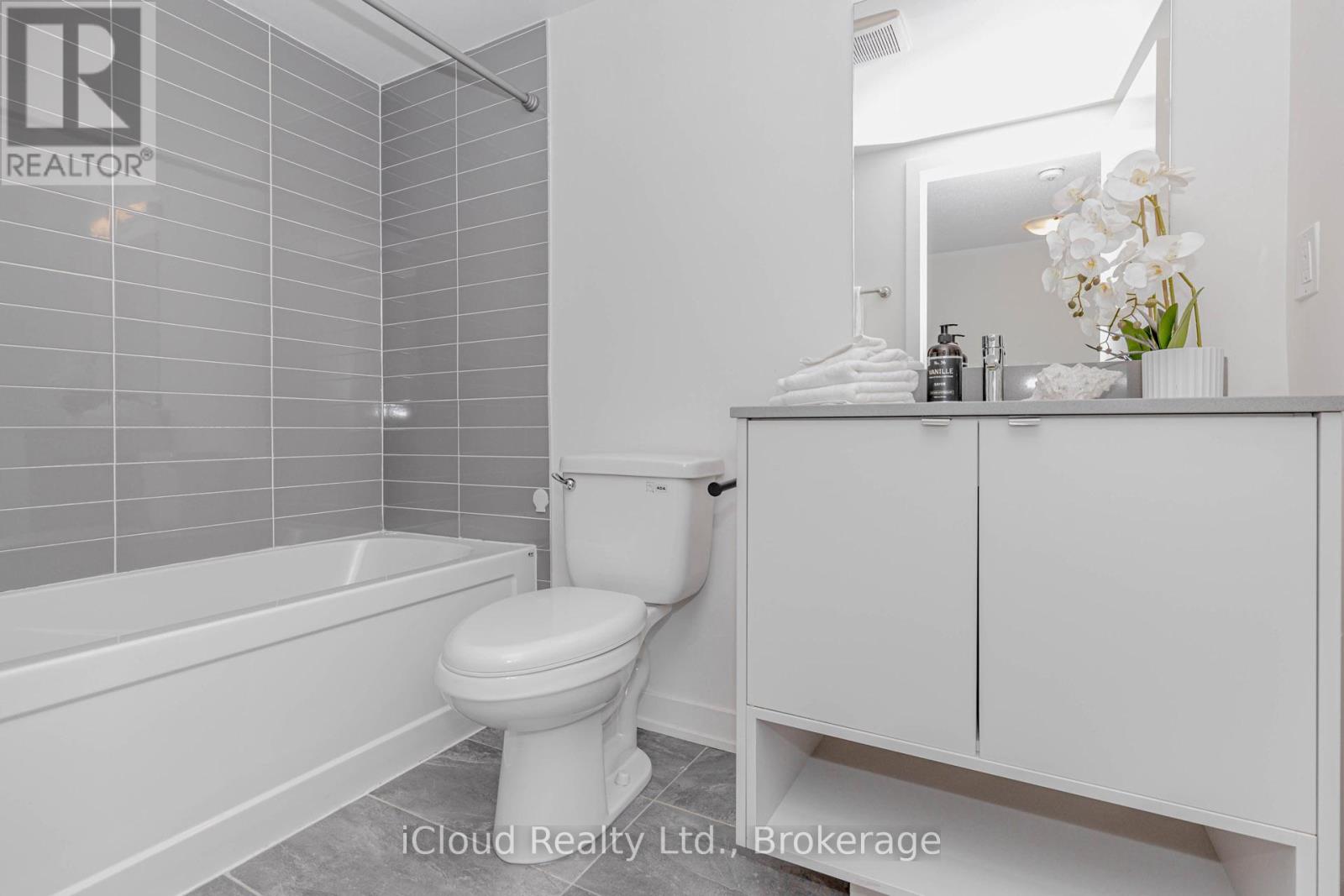 69 - 3189 Bastedo Common, Burlington, Ontario  L7M 0H4 - Photo 36 - W12899150