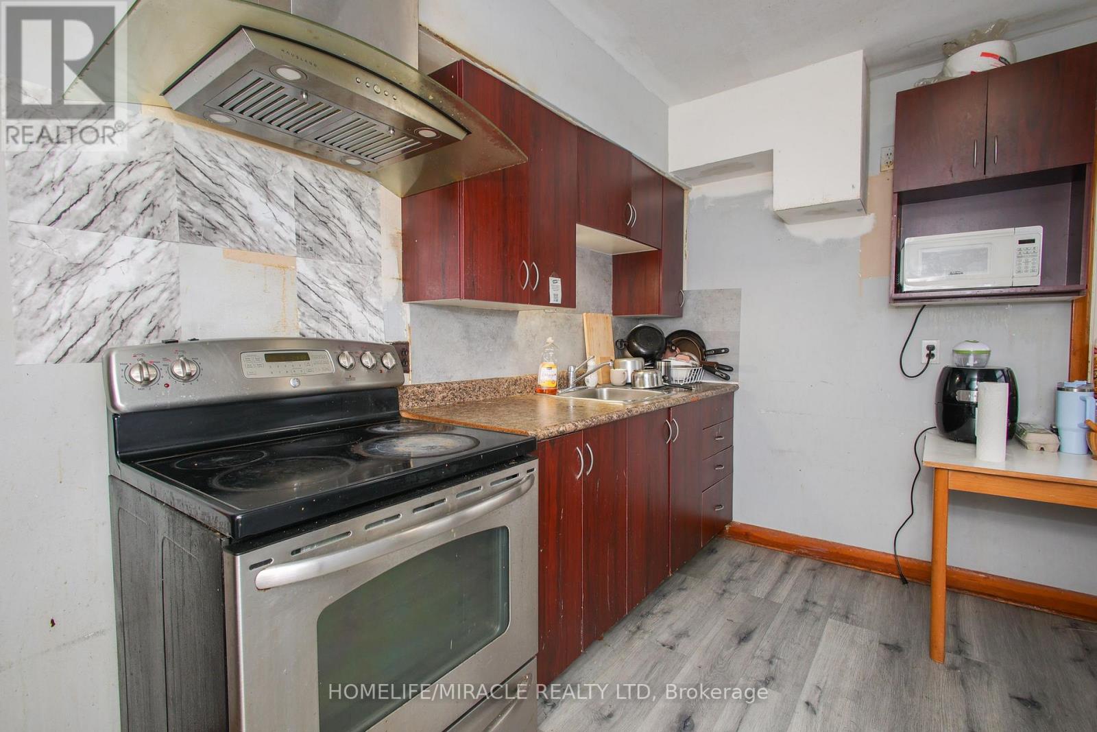 1171 Oxford Street E, London East, Ontario  N5Y 3L7 - Photo 17 - X12899076