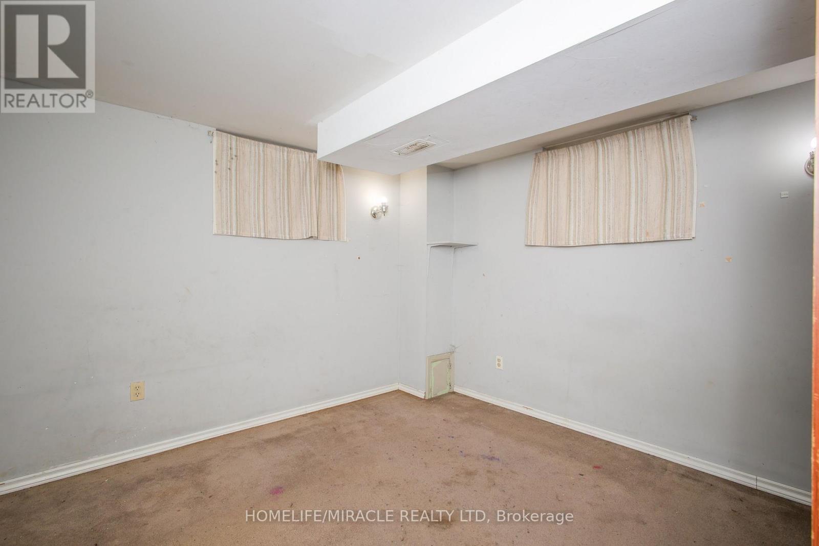 1171 Oxford Street E, London East, Ontario  N5Y 3L7 - Photo 37 - X12899076