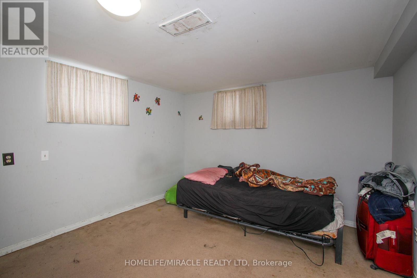 1171 Oxford Street E, London East, Ontario  N5Y 3L7 - Photo 31 - X12899076