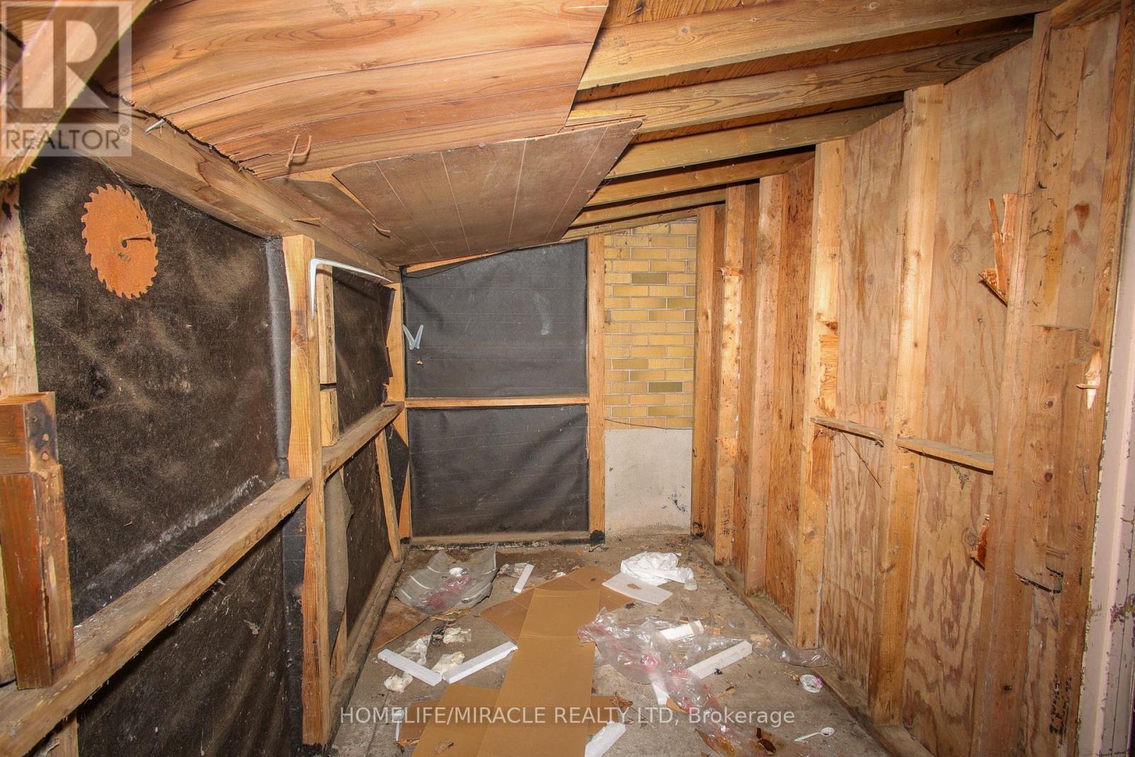 1171 Oxford Street E, London East, Ontario  N5Y 3L7 - Photo 47 - X12899076