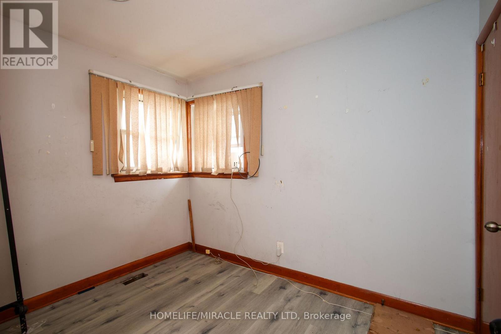 1171 Oxford Street E, London East, Ontario  N5Y 3L7 - Photo 8 - X12899076