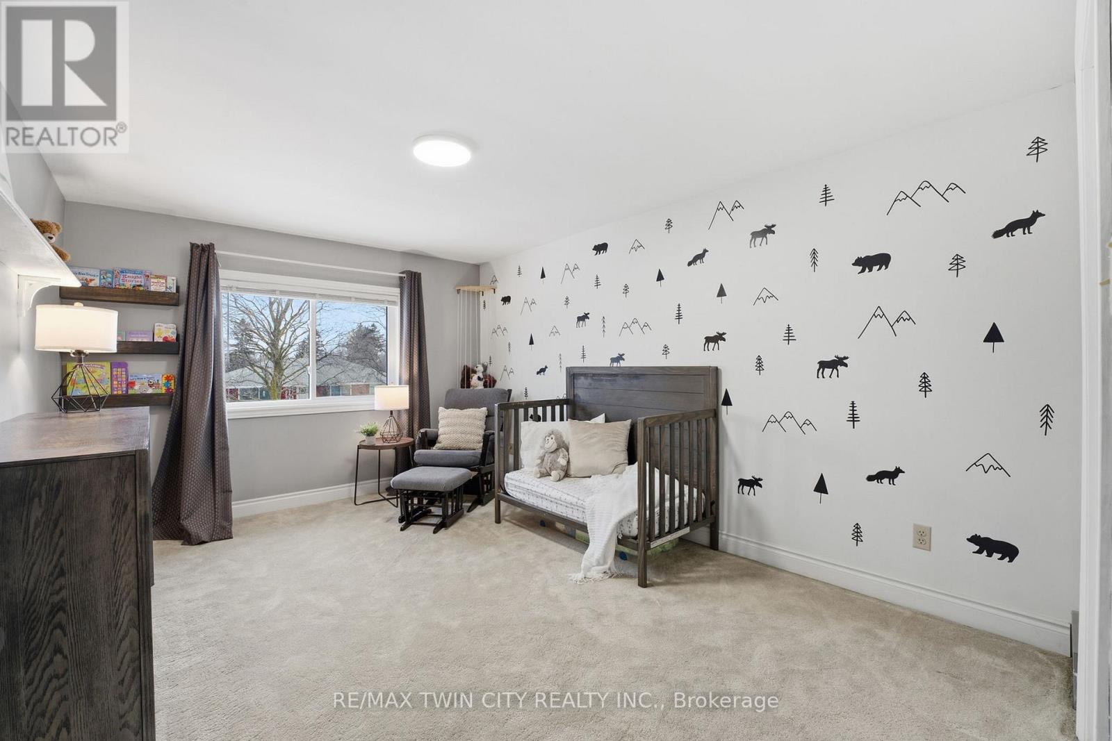 235 Elliott Street, Cambridge, Ontario  N1R 2L2 - Photo 21 - X12899130