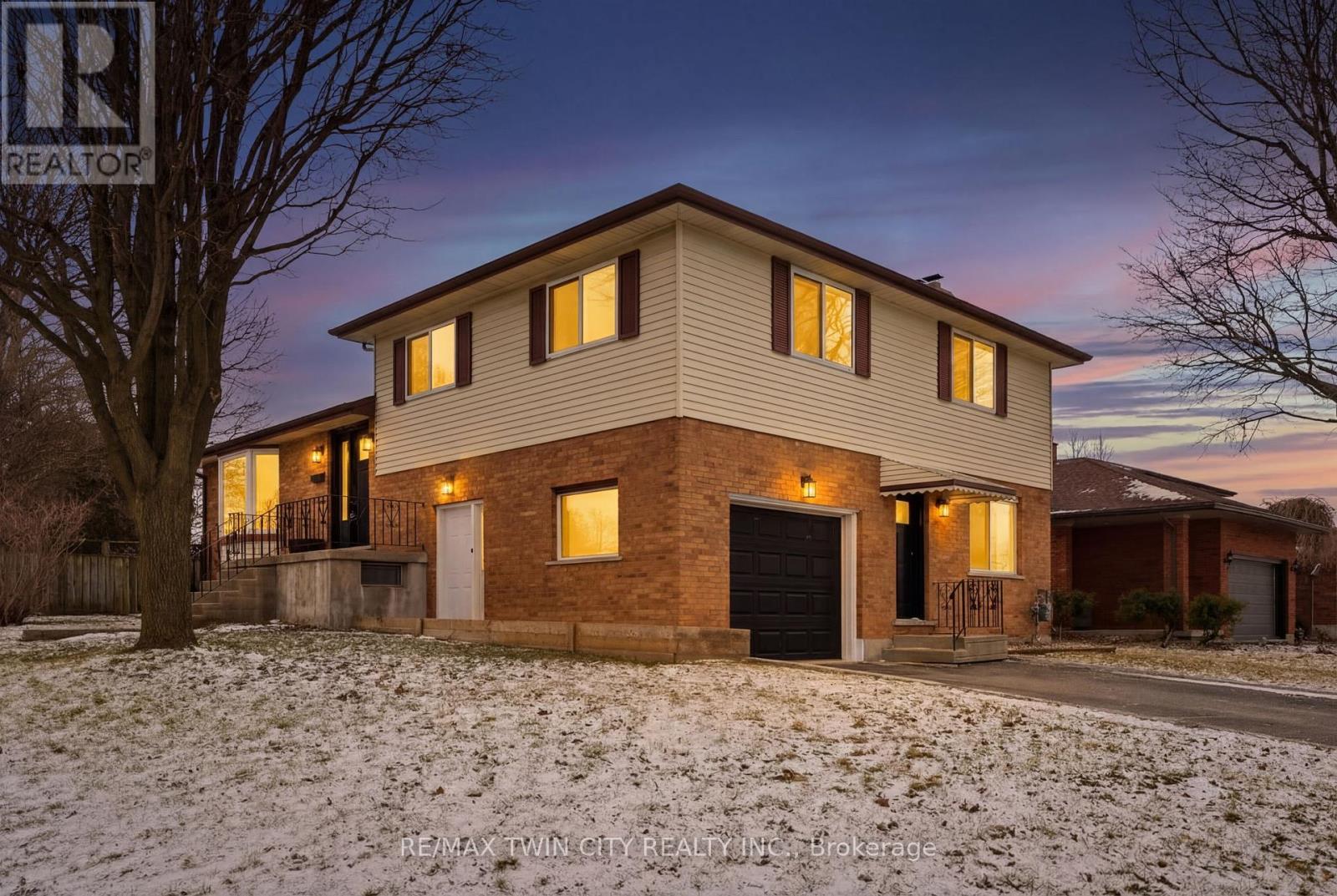 235 Elliott Street, Cambridge, Ontario  N1R 2L2 - Photo 46 - X12899130