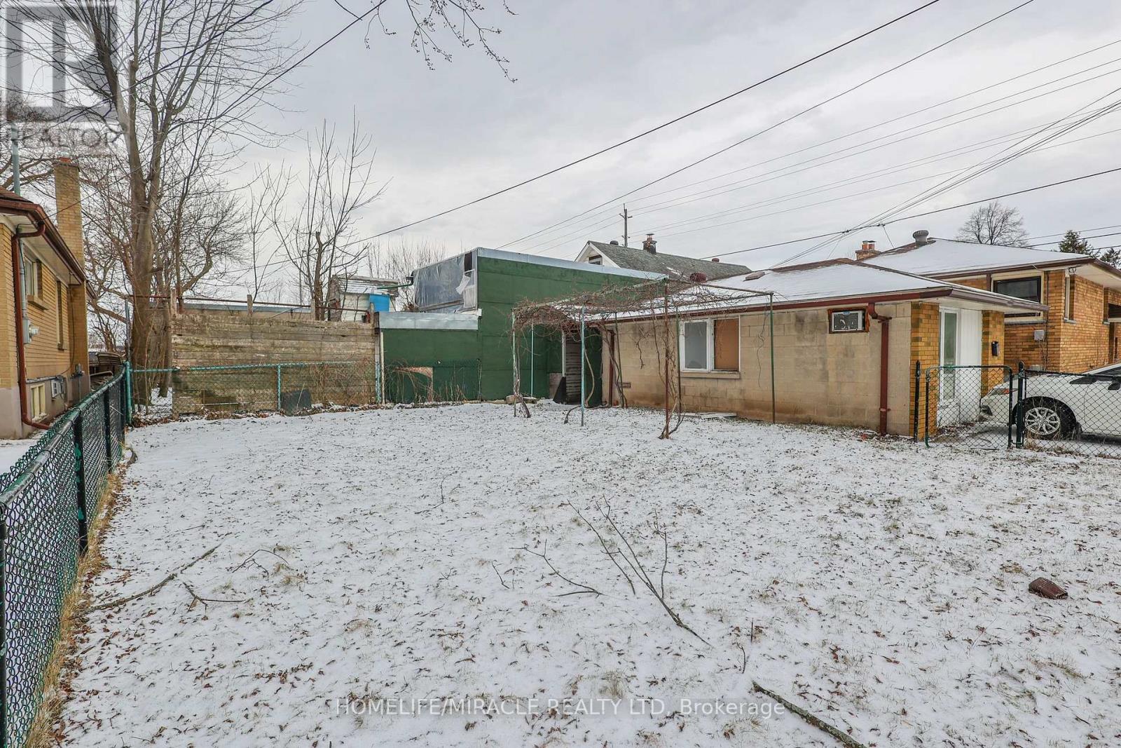 1171 Oxford Street E, London East, Ontario  N5Y 3L7 - Photo 49 - X12899076