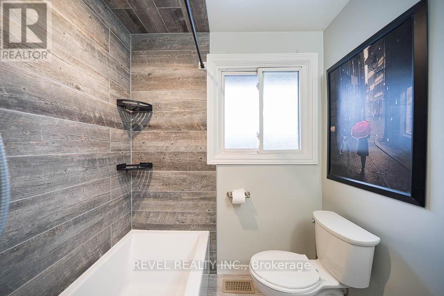 45 Buckingham Street, Brantford, Ontario  N3R 3B2 - Photo 11 - X12899168