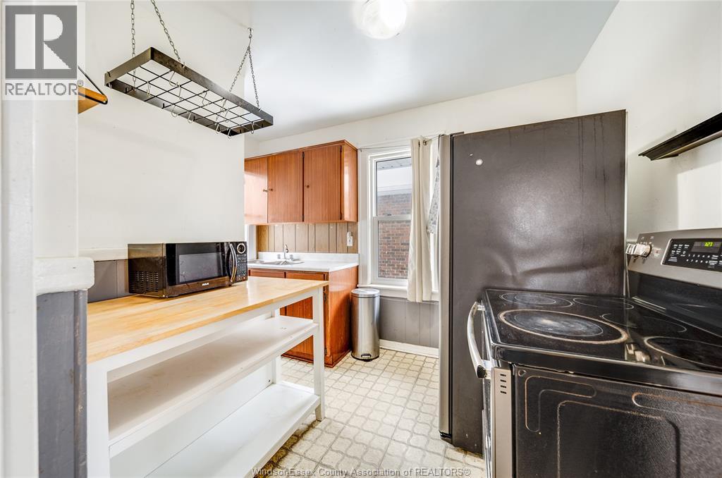 3245 Baby Street, Windsor, Ontario  N9C 1K7 - Photo 13 - 26005759