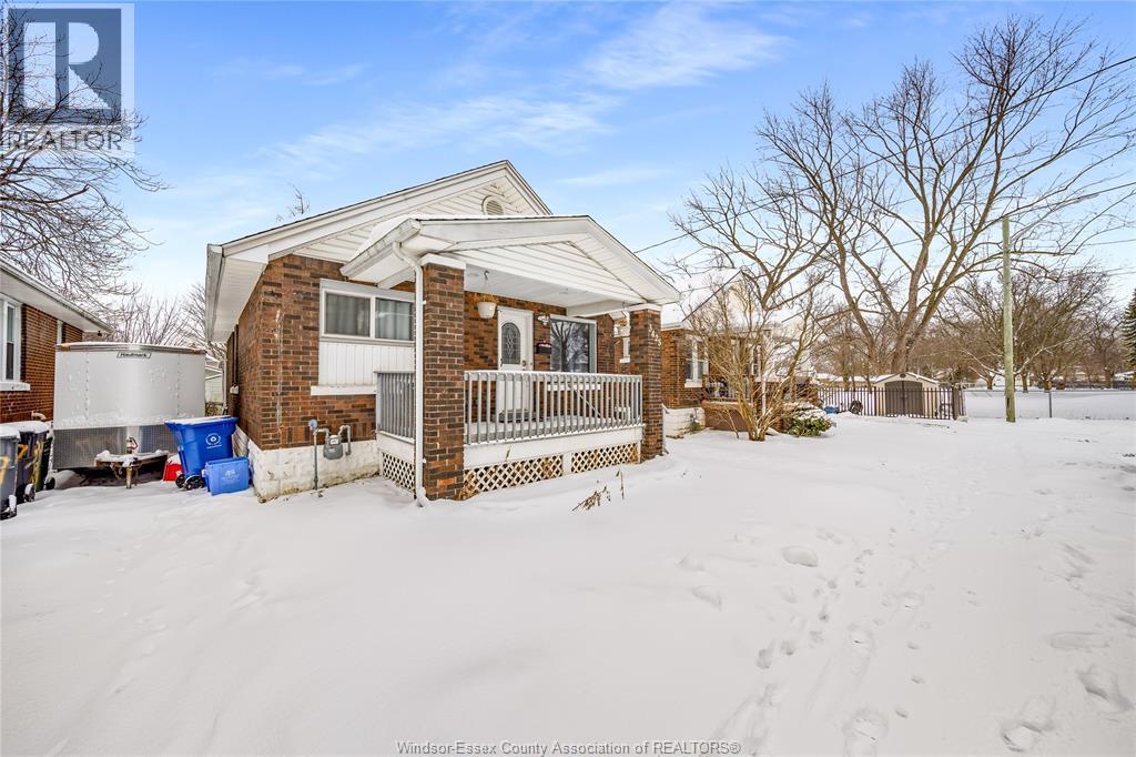 3245 Baby Street, Windsor, Ontario  N9C 1K7 - Photo 2 - 26005759