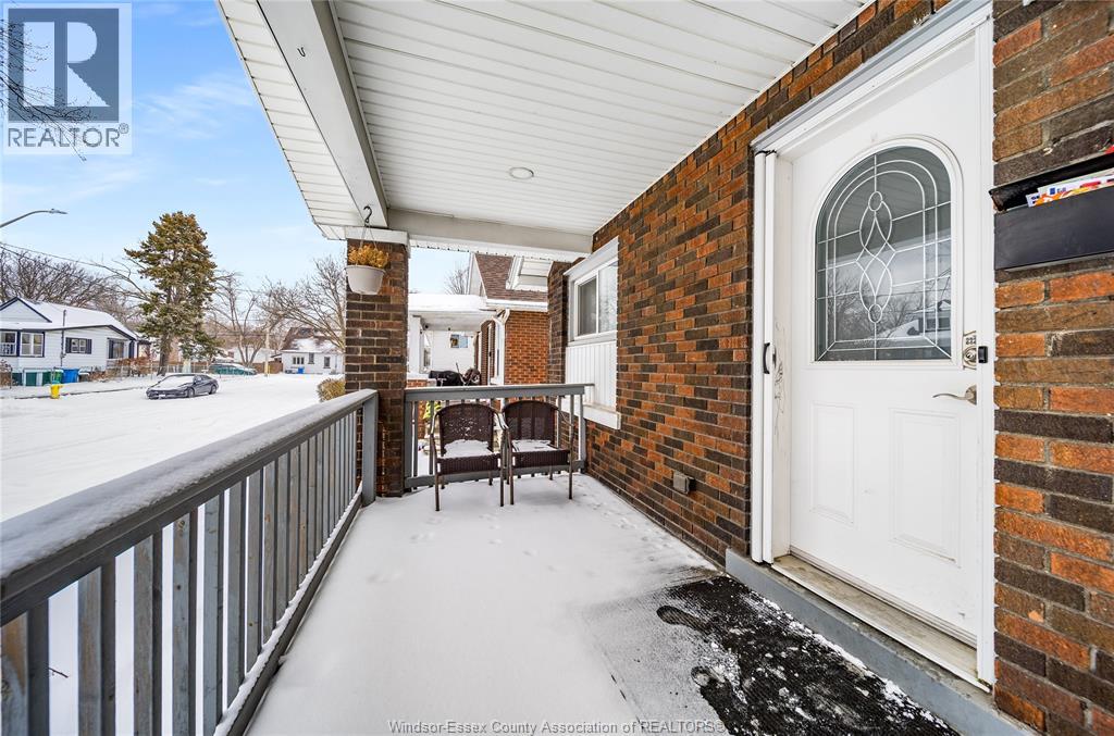3245 Baby Street, Windsor, Ontario  N9C 1K7 - Photo 5 - 26005759