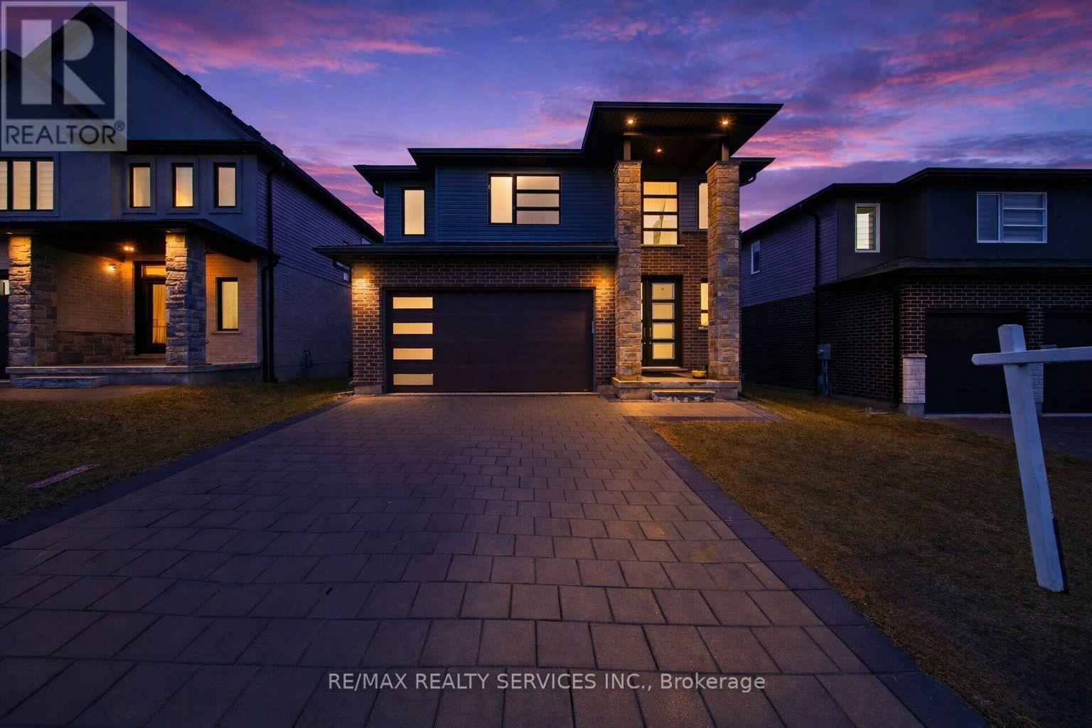 1891 FOUNTAIN GRASS DRIVE, London South, Ontario