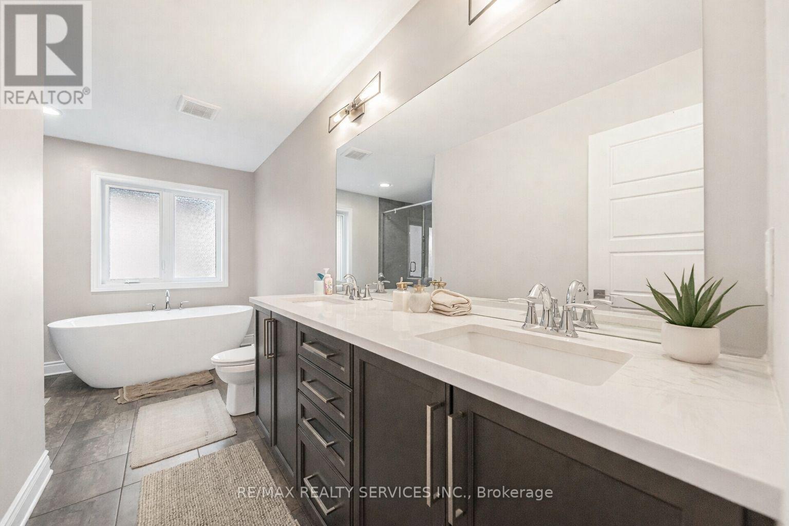 1891 Fountain Grass Drive, London South, Ontario  N6K 0M2 - Photo 20 - X12899180