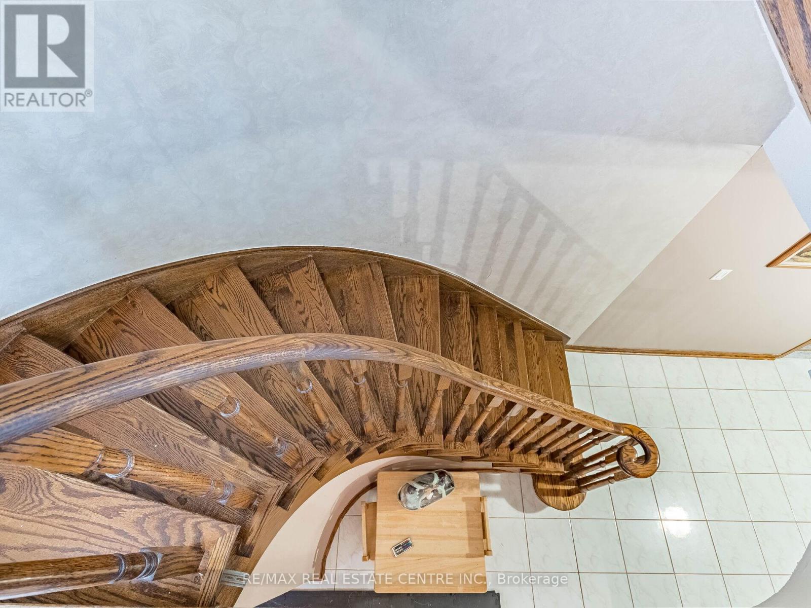 9 Turtlecreek Boulevard, Brampton, Ontario  L6W 3Y4 - Photo 19 - W12902388