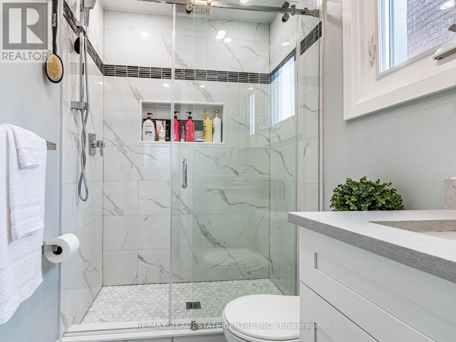 9 Turtlecreek Boulevard, Brampton, Ontario  L6W 3Y4 - Photo 27 - W12902388