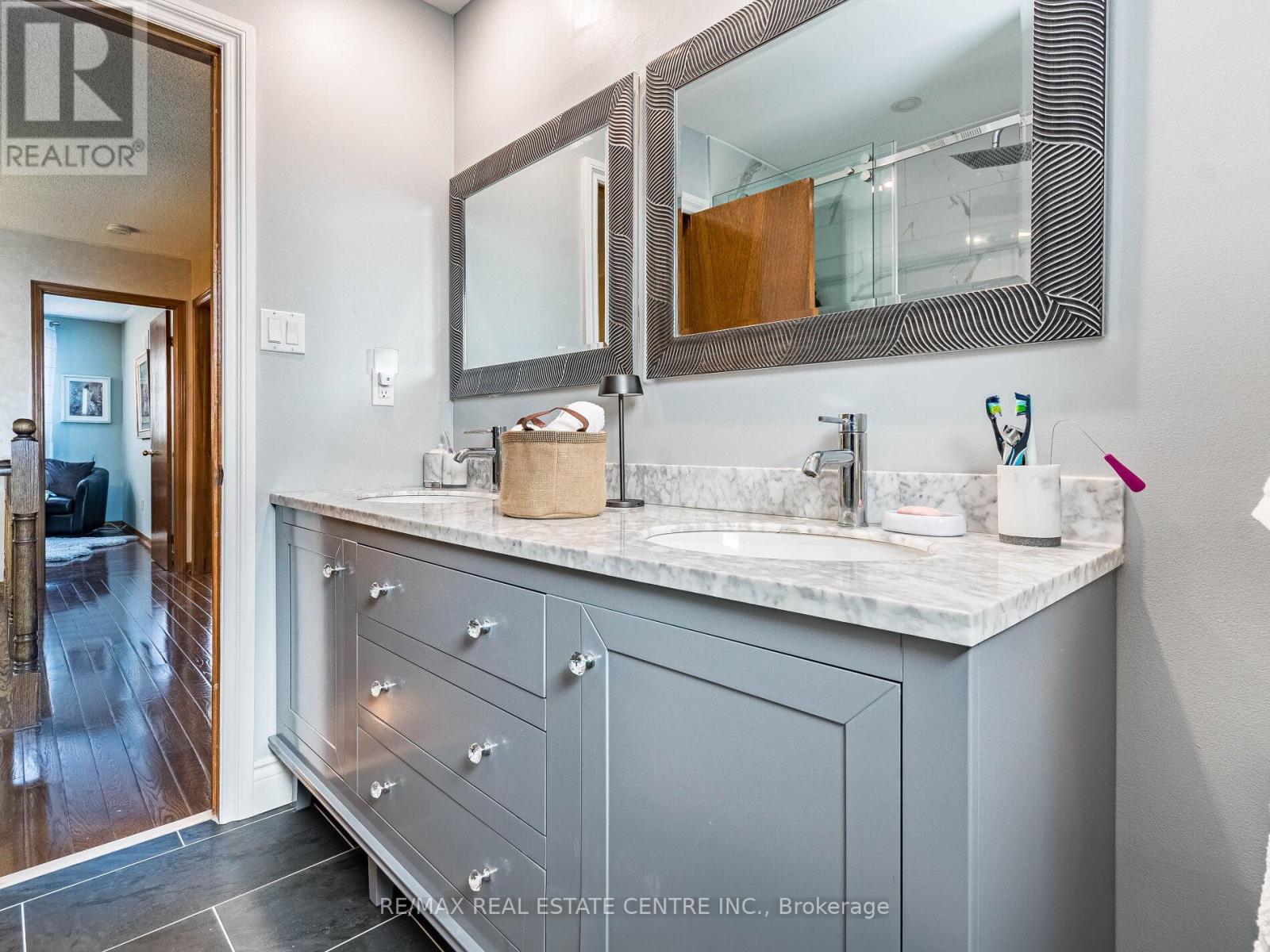 9 Turtlecreek Boulevard, Brampton, Ontario  L6W 3Y4 - Photo 35 - W12902388