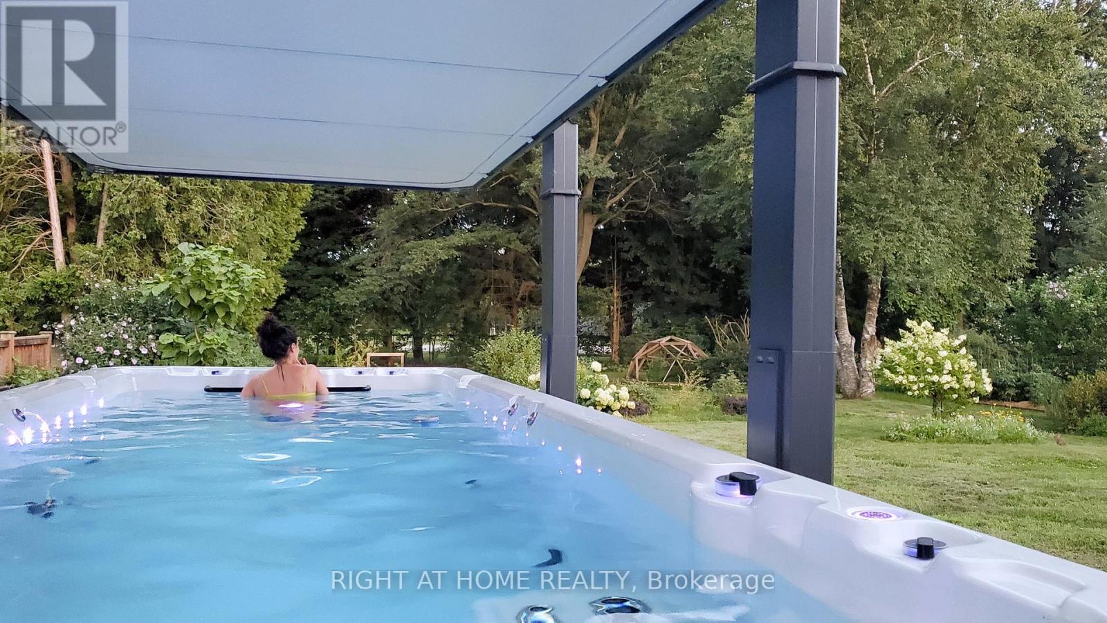 704 Cedar Avenue, Burlington, Ontario  L7T 2R7 - Photo 29 - W12902398