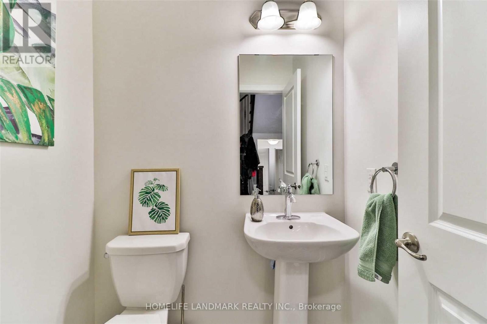 3270 Mintwood Circle, Oakville, Ontario  L6H 0N7 - Photo 9 - W12902460