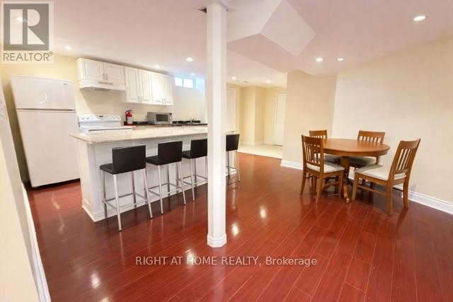 Lower - 3209 Erin Centre Boulevard, Mississauga, Ontario  L5M 7T9 - Photo 3 - W12902478