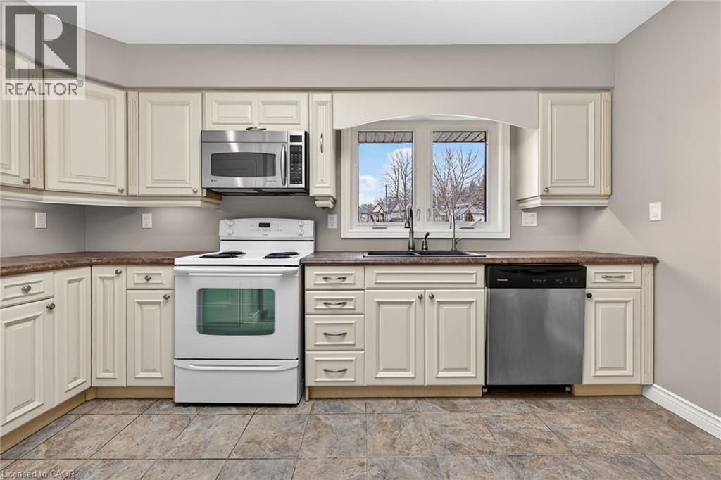 82 Millen Road Unit# 1, Stoney Creek, Ontario  L8G 3G2 - Photo 8 - 40813462