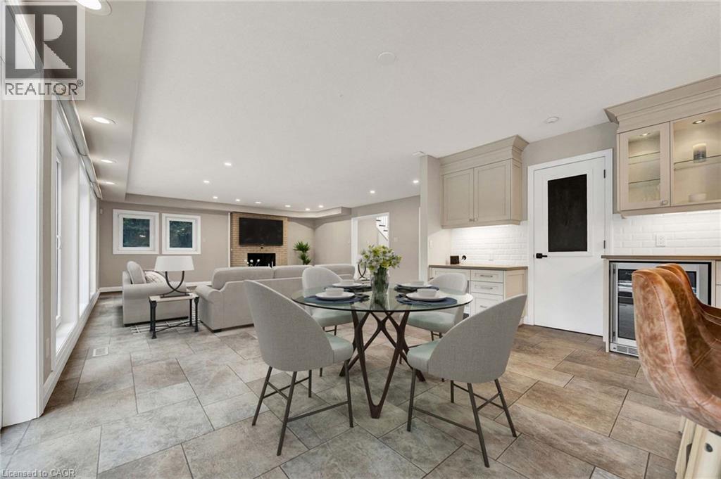 587 Manorwood Court, Waterloo, Ontario  N2K 3L7 - Photo 12 - 40811490