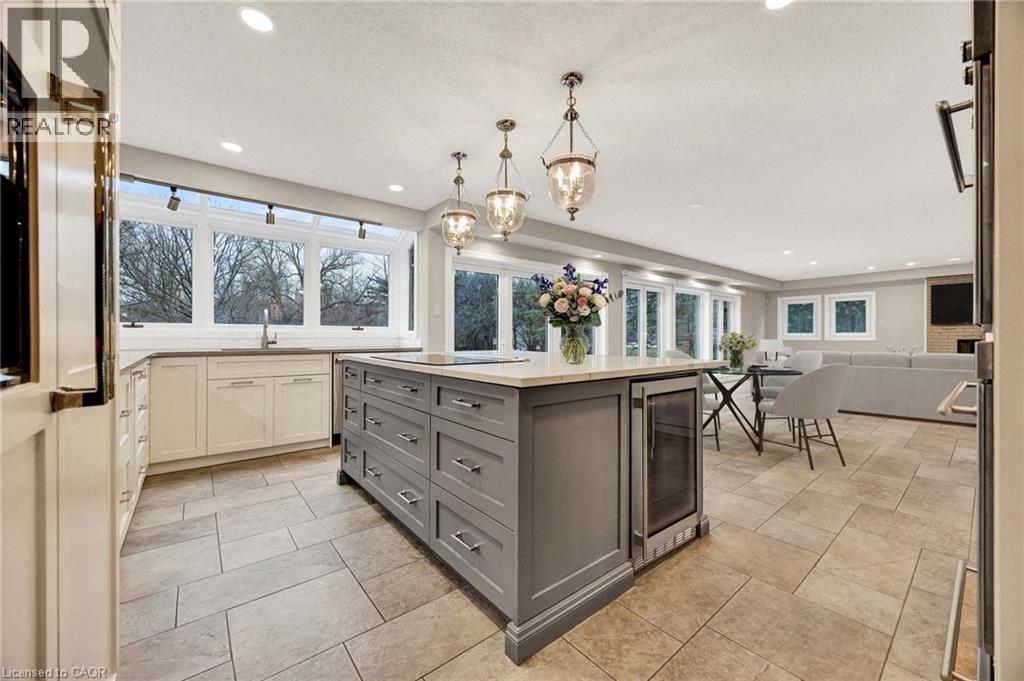 587 Manorwood Court, Waterloo, Ontario  N2K 3L7 - Photo 9 - 40811490