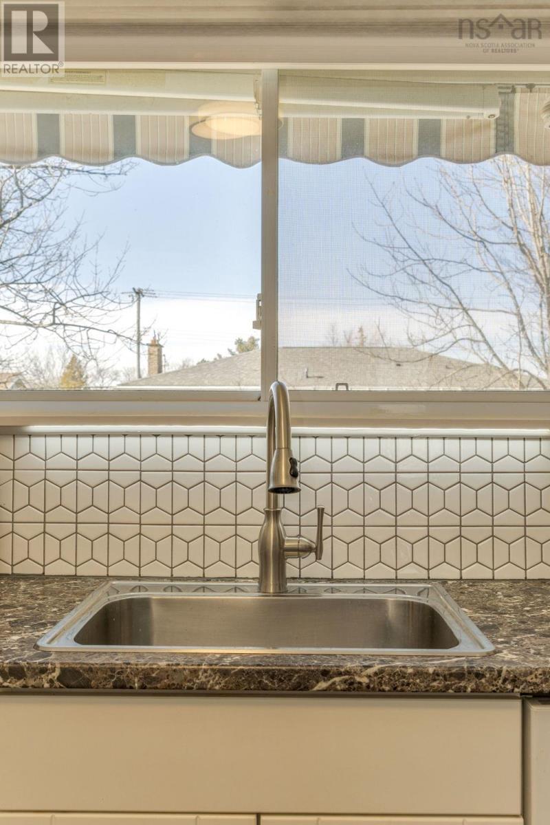 56 Ellenvale Avenue, Dartmouth, Nova Scotia  B2W 2W5 - Photo 12 - 202604998