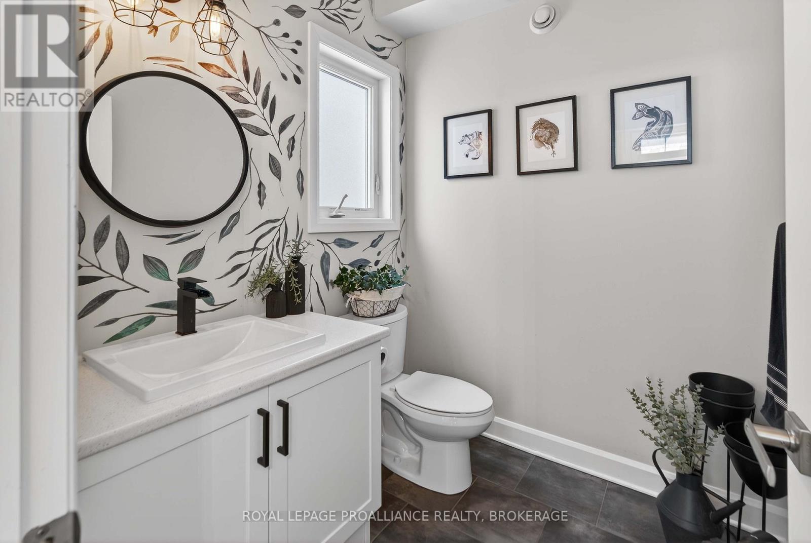 680 Halloway Drive, Kingston, Ontario  K7K 0H4 - Photo 6 - X12902380