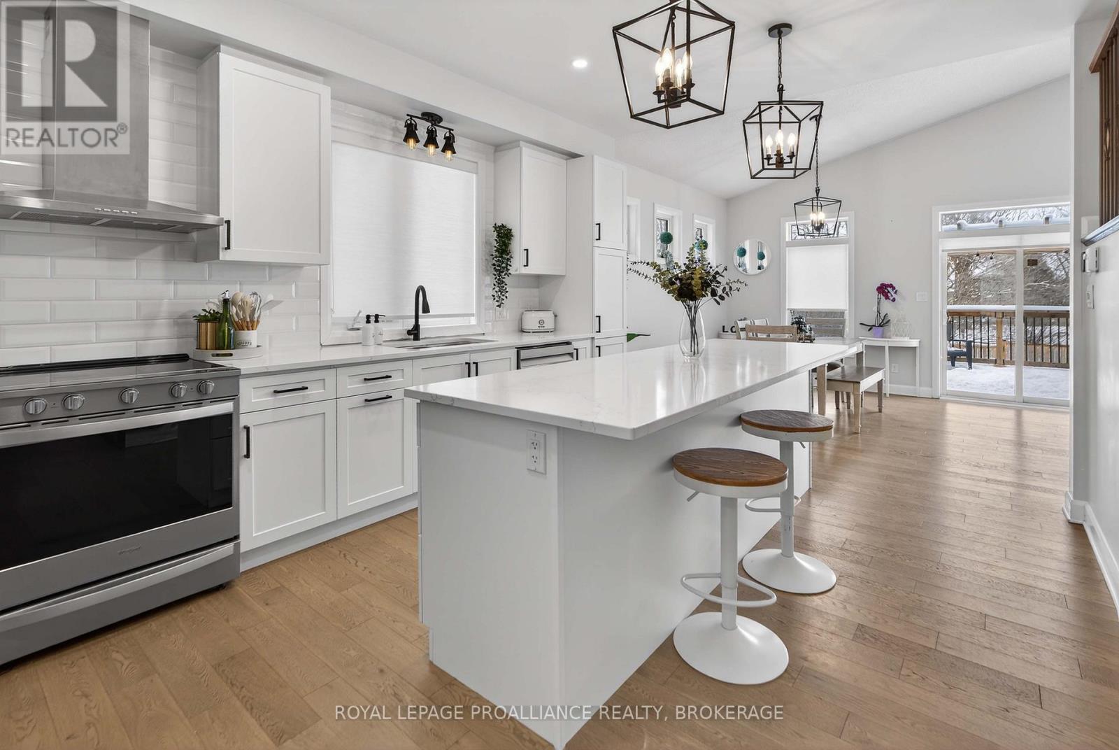 680 Halloway Drive, Kingston, Ontario  K7K 0H4 - Photo 8 - X12902380