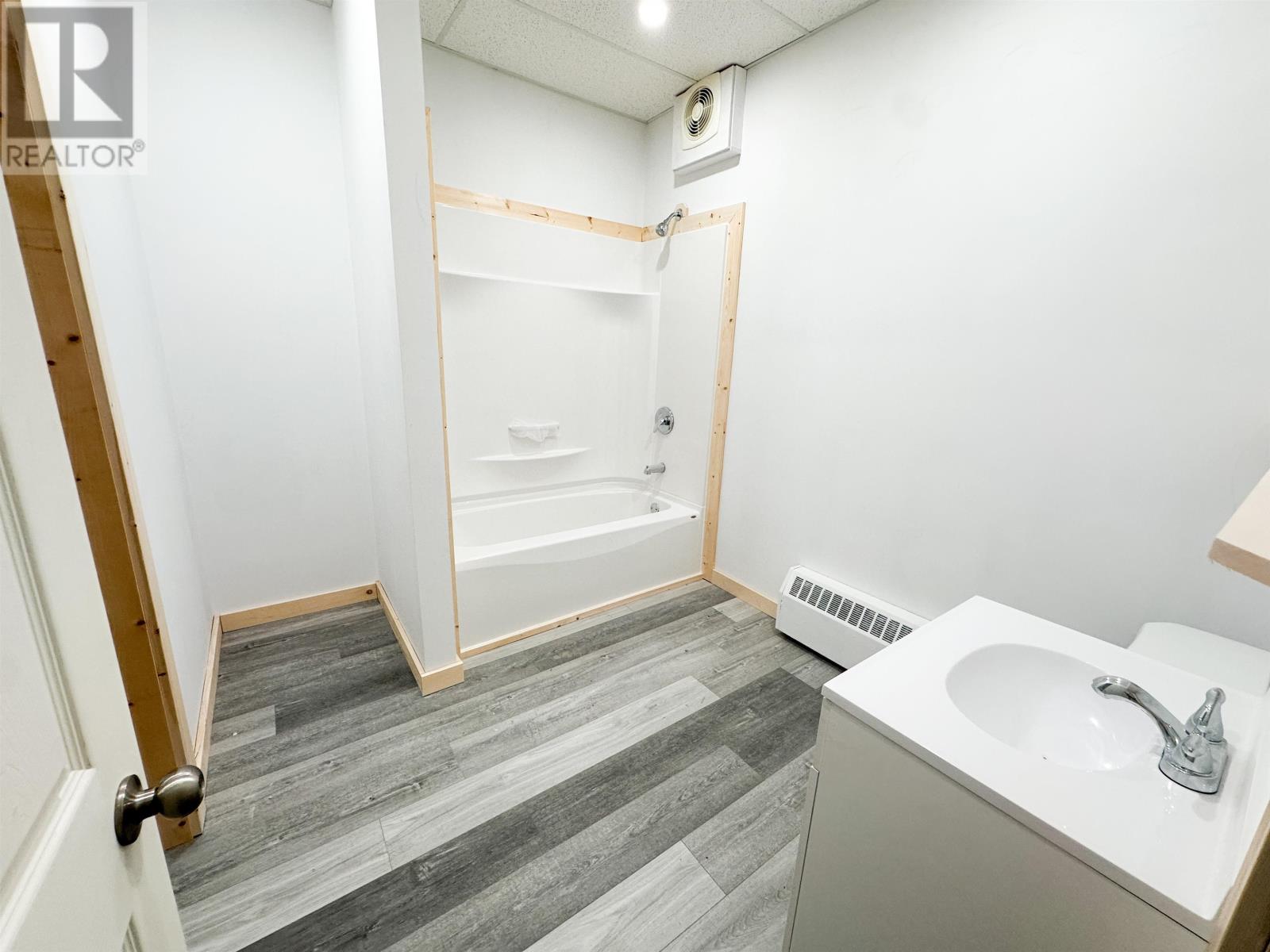 4 Fifth St, Balmertown, Ontario  P0V 1C0 - Photo 22 - TB253612